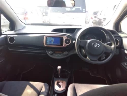 TOYOTA VITZ 2018 7